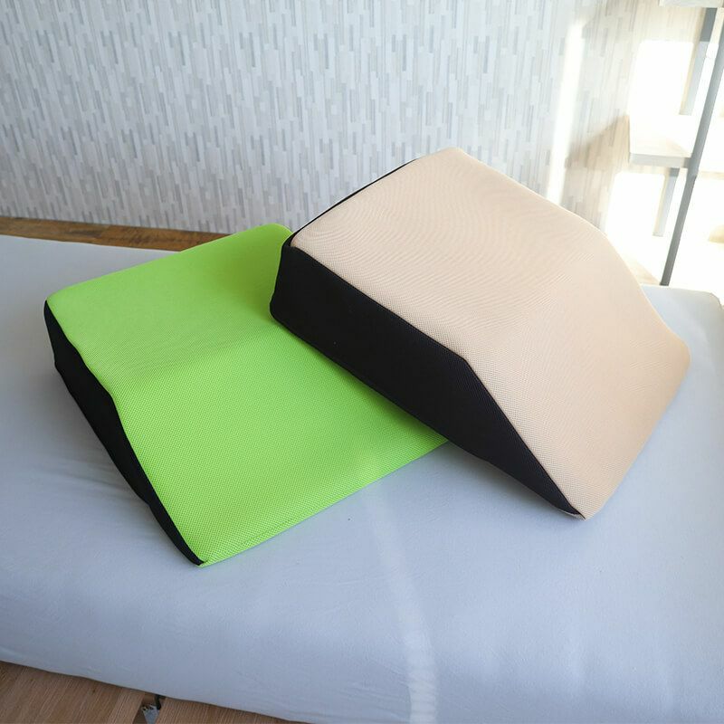 人気のベージュ、グリーン